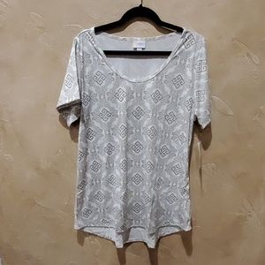 NWT Lularoe Classic T XL